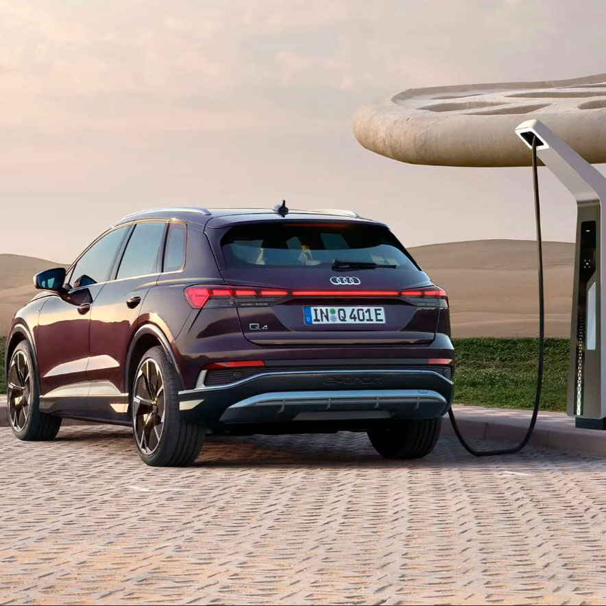 Audi-Q4-e-tron-carga-en-casa-y-carretera Audi-Q4-e-tron-carga-en-casa-y-carretera