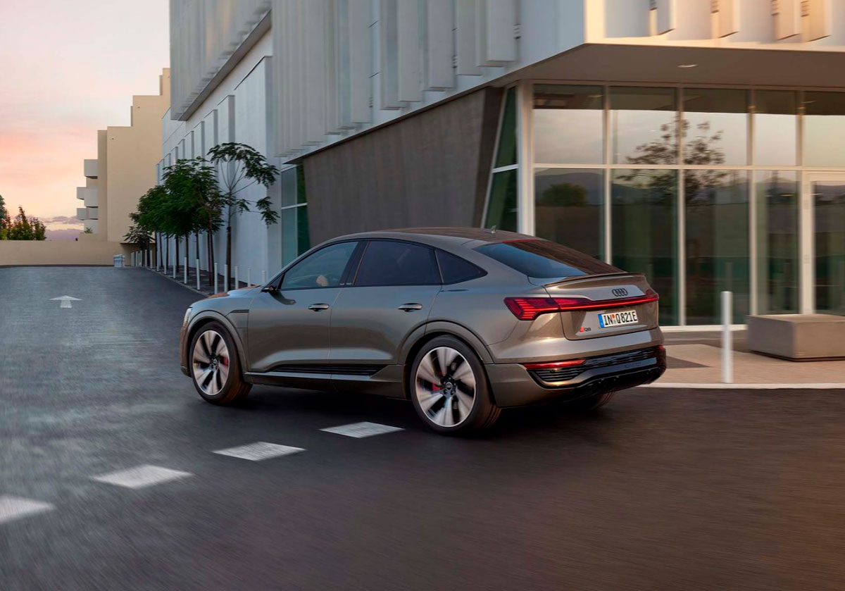 Audi-Q8-Sportback-etron-una-vista-electrizante