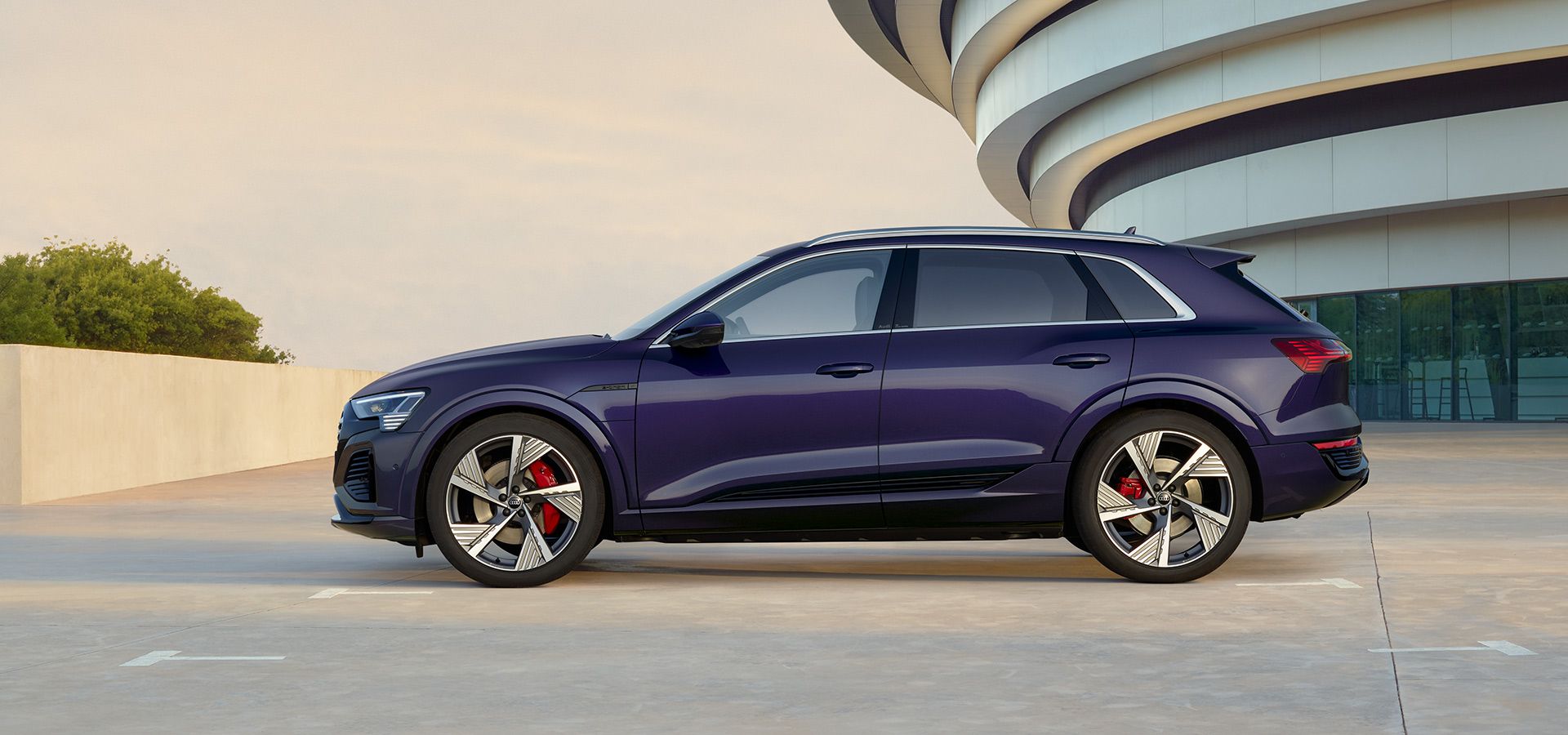 Audi-Q8-etron-inconfundible